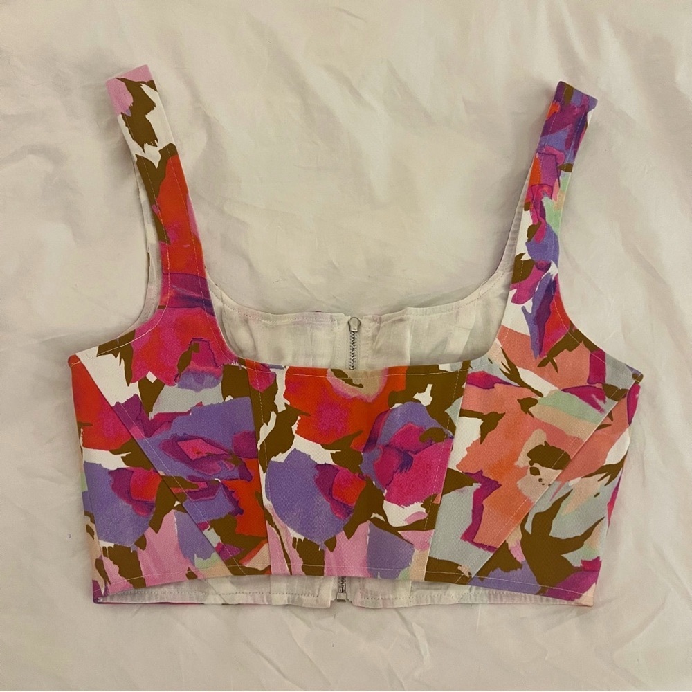 NICHOLAS Multicolor Abstract Crop Top - Picture 2 of 3